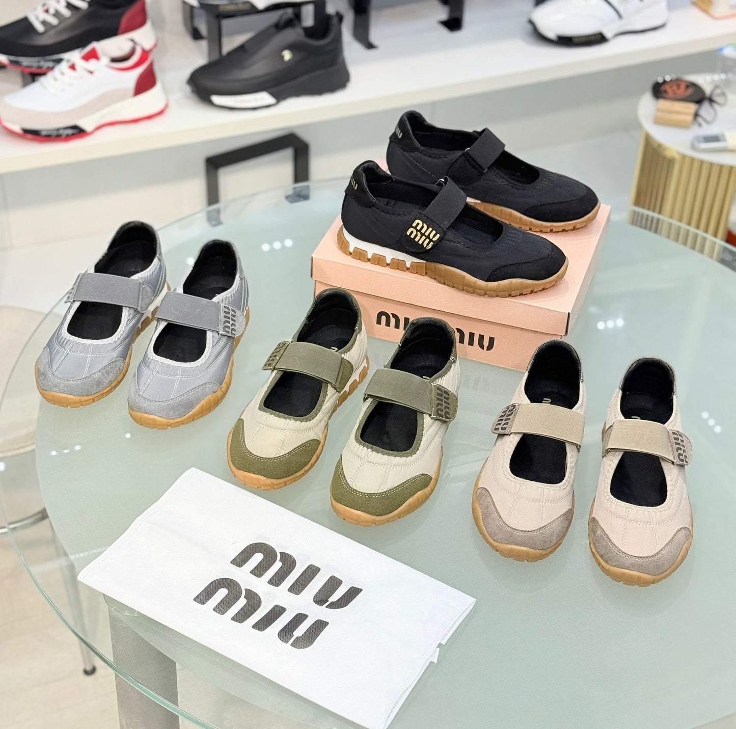 👟✨ Chaussures Miu Miu à Bride – Style Urbain et Élégance Italienne - CFT