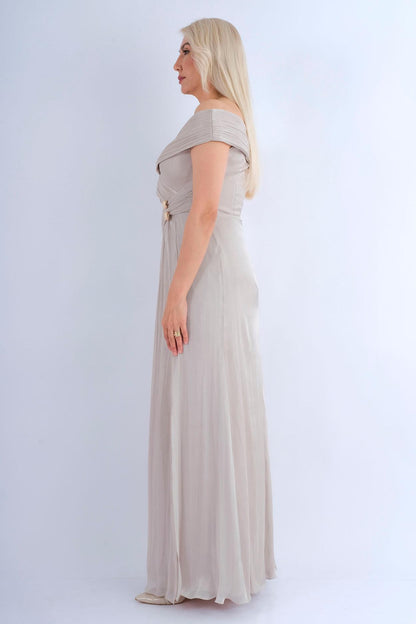 Robe longue off-shoulder plissée boucle perle - vue profil