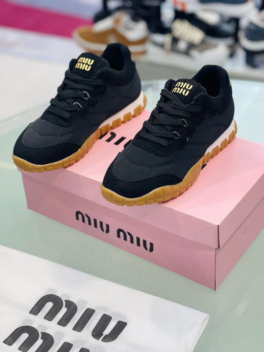 👟✨ Sneakers Miu Miu – Luxe Décontracté et Signature Mode - CFT