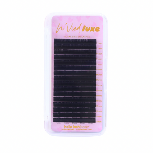 0.03 MEGA VOLUME LUXE EYELASH EXTENSIONS