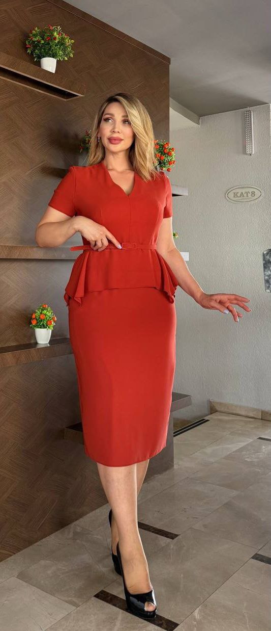 Peplum – Puissance, Élégance et Charme Structuré - RFT
