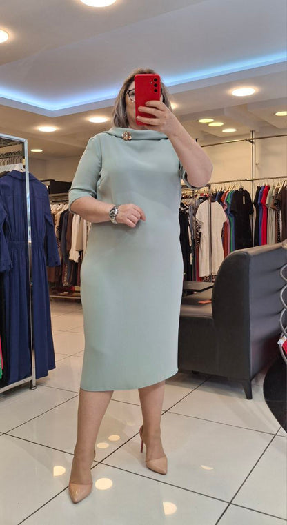 🧡 Robe Épaule Brochée – Élégance Structurée et Chaleur Moderne - RFT