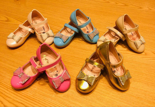 ✨👧 Chaussures Enfant Vernies – Élégance Brillante et Détails Scintillants - CEFT
