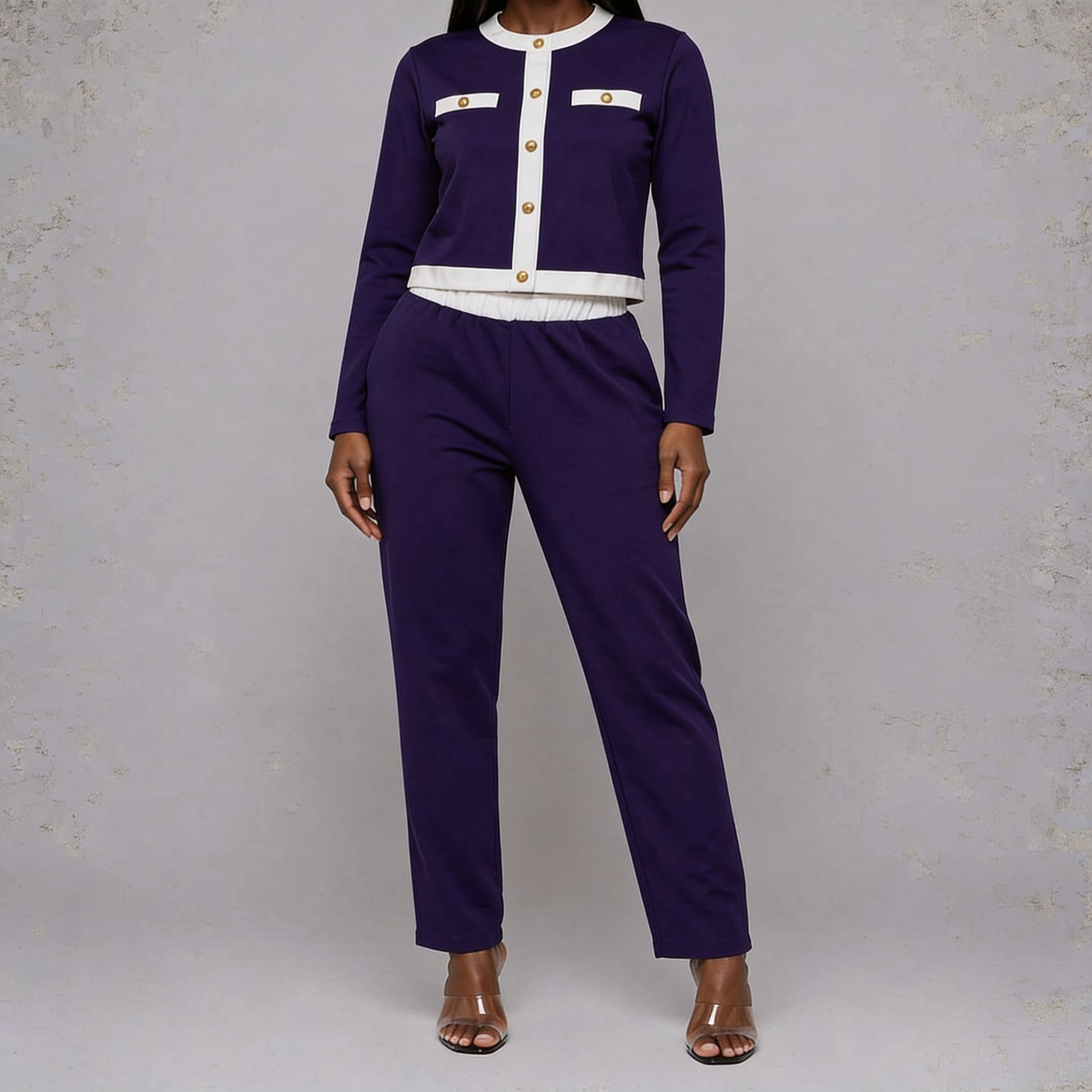 Ensemble Tailleur Veste Courte Col Rond Liseré Blanc Boutons Dorés - Violet Marine