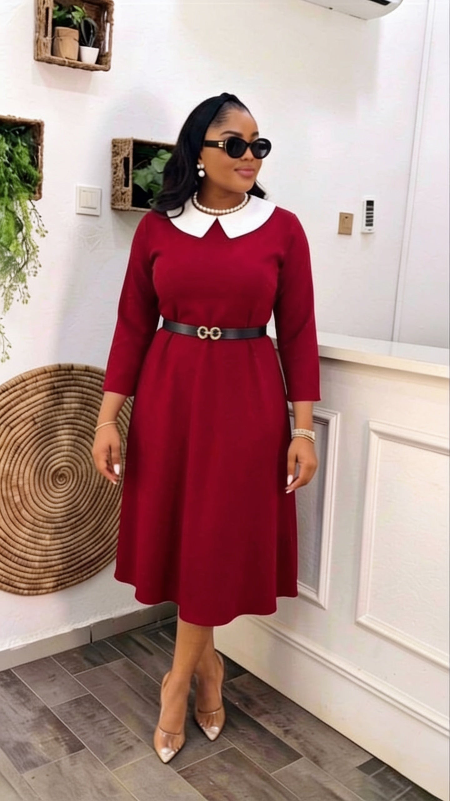 Robe mi-longue à col Claudine - coloris bordeaux