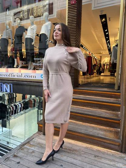 Robe midi beige col montant - détail